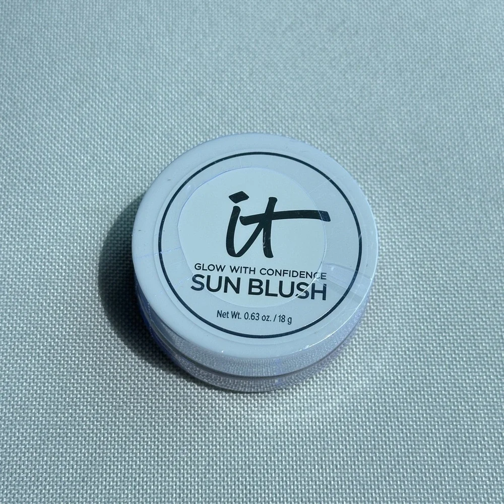it cosmetics shade sun